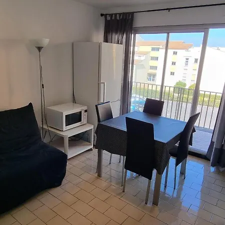 Apartment Agreable Avec Place De Parking Privatif Agde